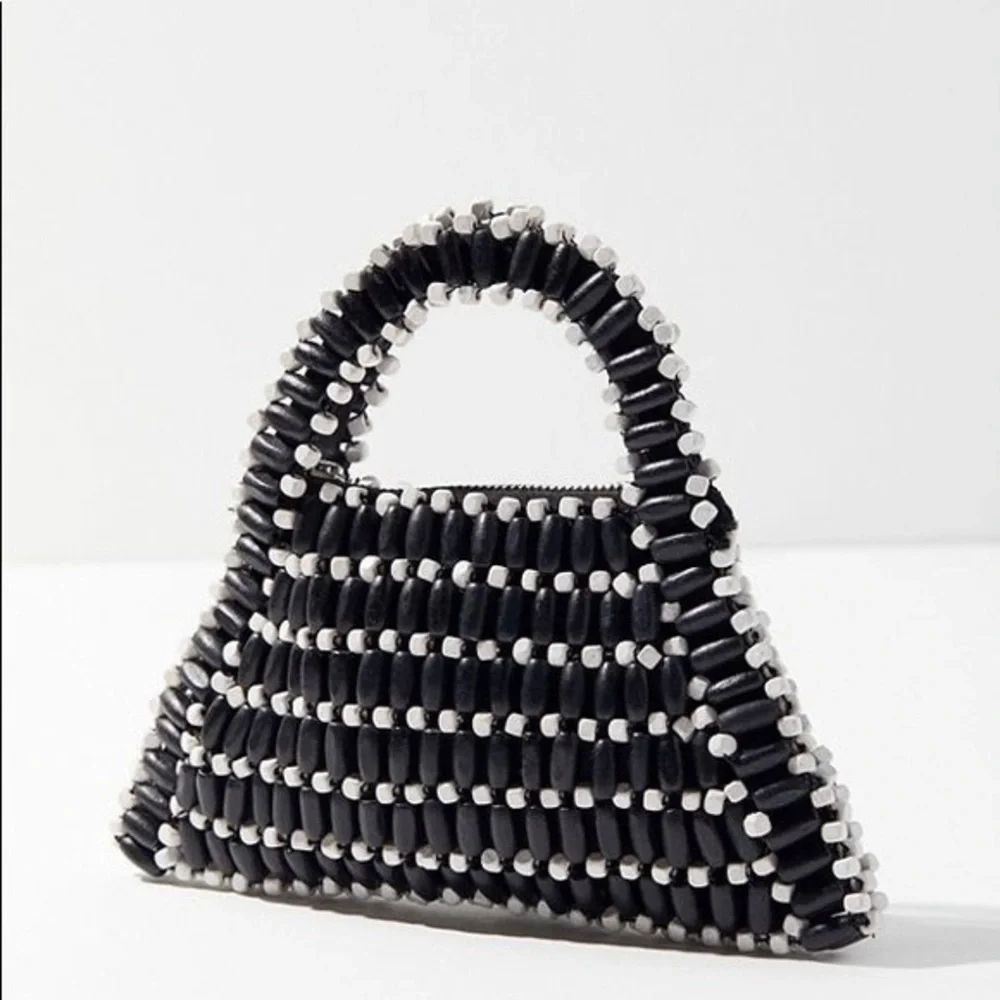 Urban Outfitters Black White Handbag Wood Beaded - Picture 1 of 2
